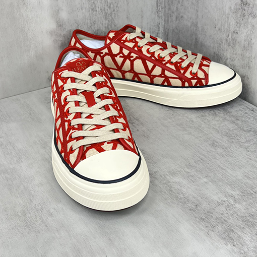 ヴァレンティノ スニーカ スーパーコピー VALENTINO ロゴプリントのローカットスポーツシューズ