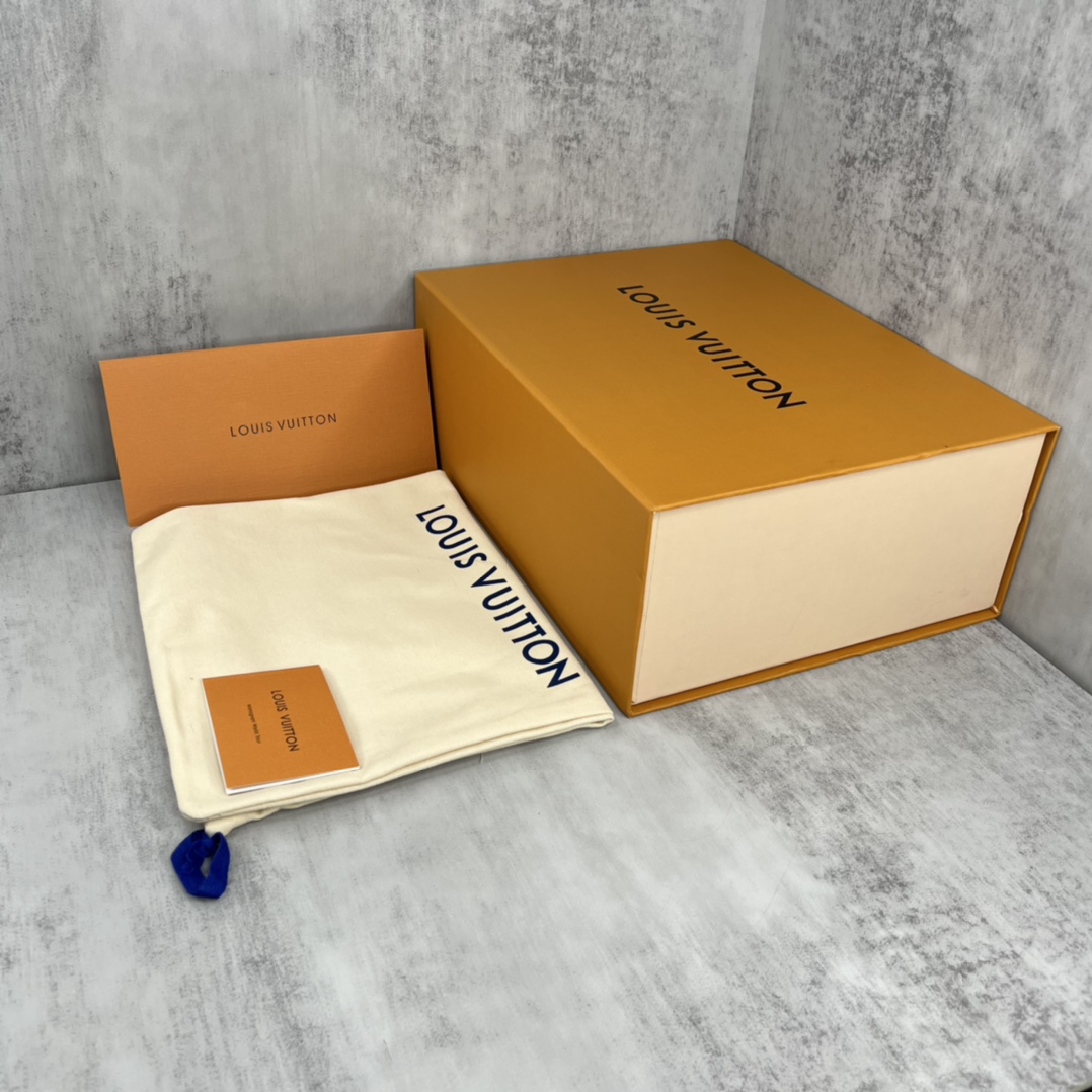 ヴィトン スニーカースーパーコピー  Louis Vuitton  メンズ シューズ スニーカー