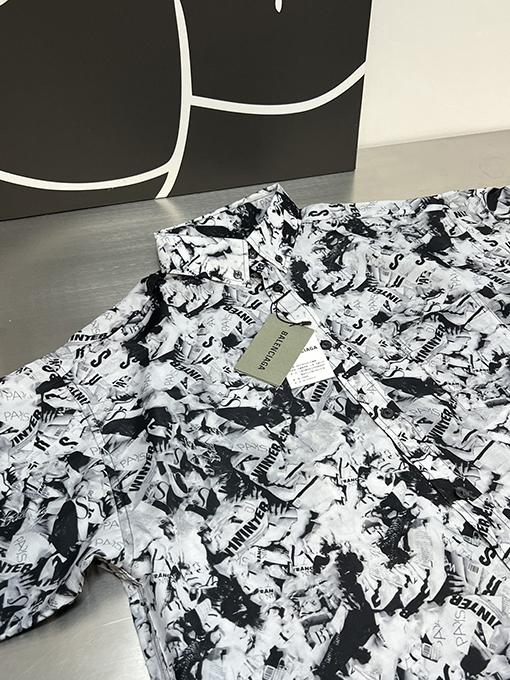 バレンシアガシャツ スーパーコピー BALENCIAGA 新聞プリント半袖シャツ