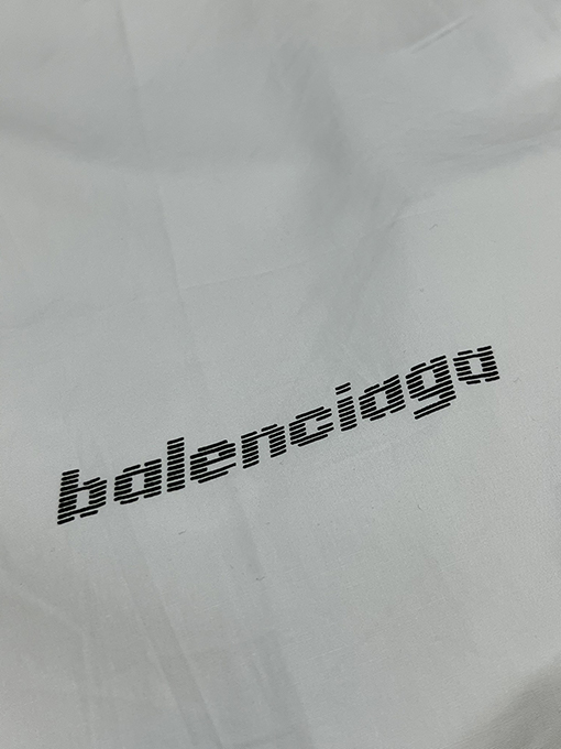 バレンシアガ シャツ コピー balenciaga ロゴプリントの半袖シャツ