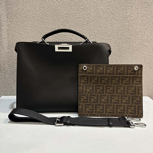 フェンディ 新しいメンズpeekaboo ISeeUハンドバッグ