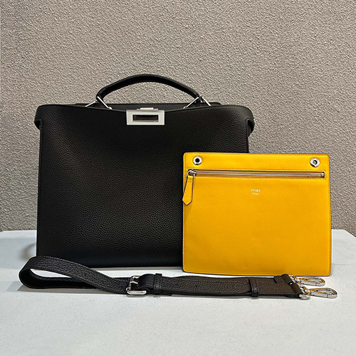 フェンディ 新しいメンズpeekaboo ISeeUハンドバッグ