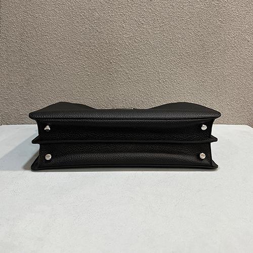 フェンディ 新しいメンズpeekaboo ISeeUハンドバッグ