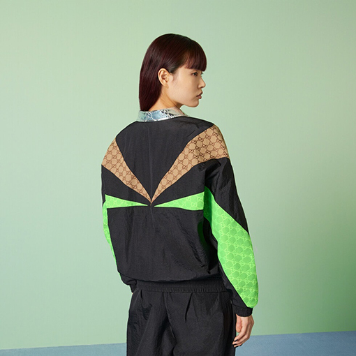 グッチ ジャケット スーパーコピー GUCCI スタンドカラー長袖ジャケットパッチワー組み合わせたクラシックなカーキ色と緑のロゴ柄