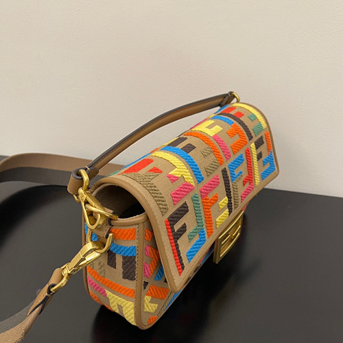 フェンディ カラフルな配色刺繍法棒クラシックスタイルバッグ