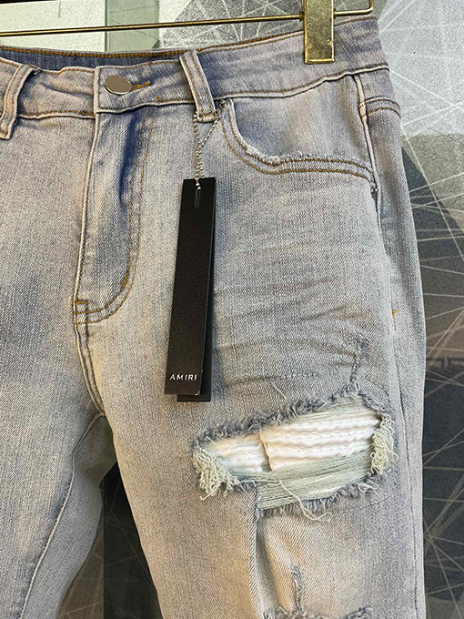AMIRI破れたデニムパンツコレクション 優れた伸縮性と快適な着用感
