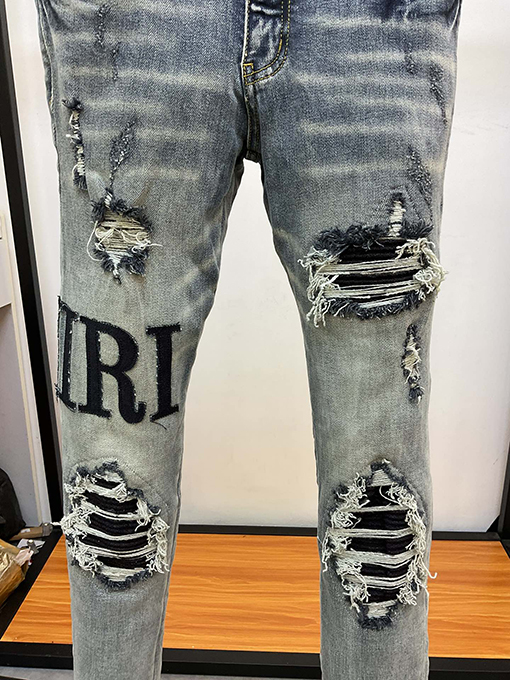 アミリ デニムパンツ スーパーコピー トレンドなスタイルと快適さを両立AMIRI破れたデニムパンツ