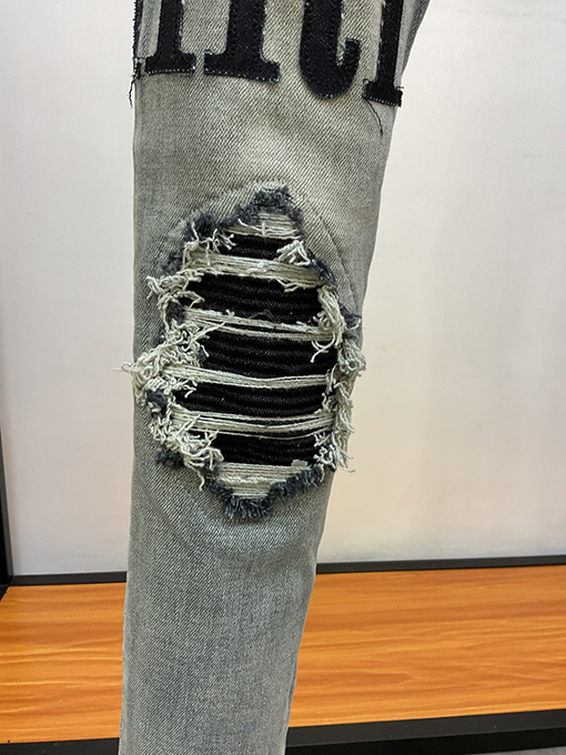 アミリ デニムパンツ スーパーコピー トレンドなスタイルと快適さを両立AMIRI破れたデニムパンツ
