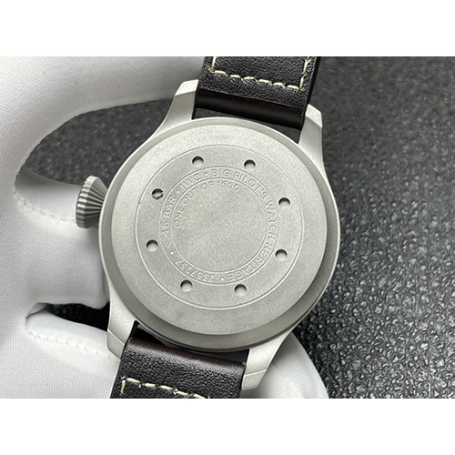 IWC  コピー 高品質 YLチタン大飛七日鎖 メンズ腕時計