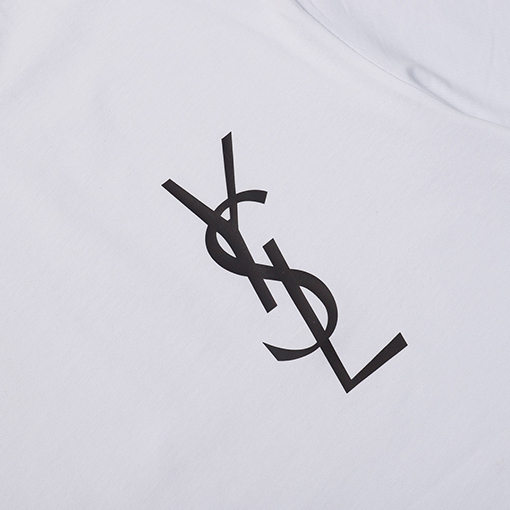 サンローラン 半袖Tシャツ スーパーコピー 胸元にあしらわれたクラシックなYSL文字の半袖