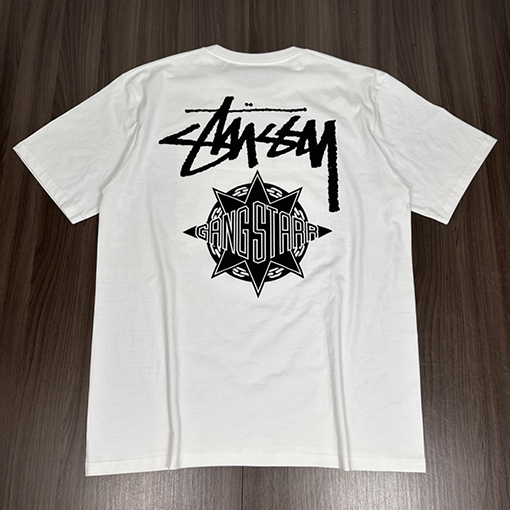 ステューシー半袖 Tシャツ スーパーコピー STUSSY X GANG STARR TEE GS 人物プリントの半袖Tシャツ