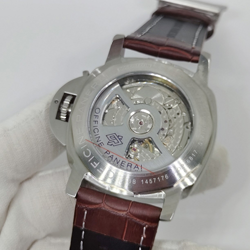 パネライスーパーコピー メンズ機械式時計用ステンレススティールマット針バックル  PAM01116