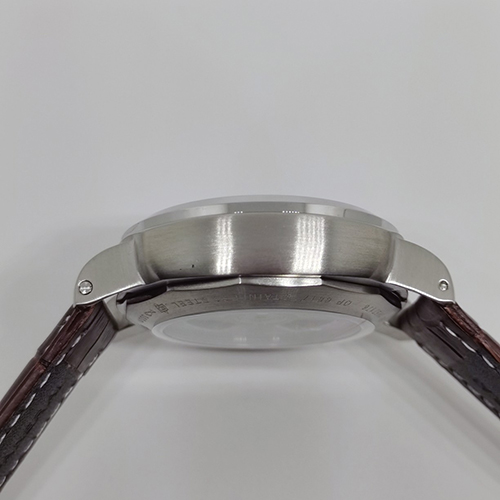 パネライスーパーコピー メンズ機械式時計用ステンレススティールマット針バックル  PAM01116