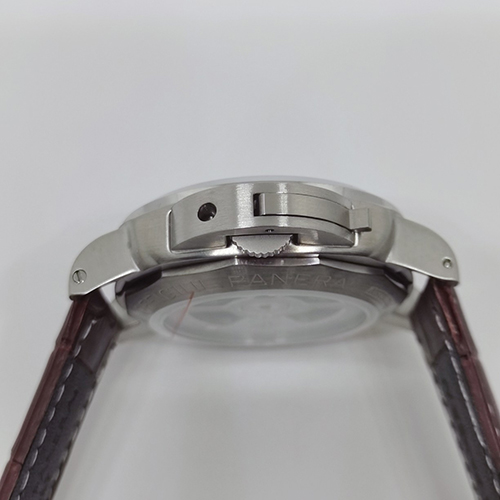パネライスーパーコピー メンズ機械式時計用ステンレススティールマット針バックル  PAM01116