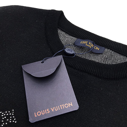 ヴィトン セータースーパーコピー  Louis Vuitton グラデーションロゴテーマのカスタム生地、細かい編み目の秋の新作セーター