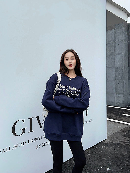 ヴィトン  スウェット Tシャツ ト  ロゴ文字プリントのラウンドネック長袖プルオーバー