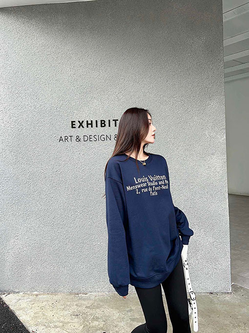ヴィトン  スウェット Tシャツ ト  ロゴ文字プリントのラウンドネック長袖プルオーバー
