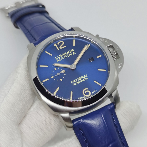 パネライコピー ステンレススティール製ラダーバックル 人気腕時計 PAM01393