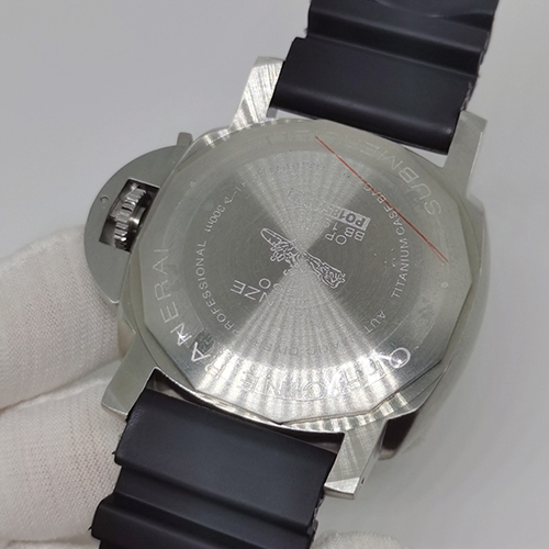 パネライコピー SUBMERSIBLEスニークシリーズ直径47 mm厚さ15 mm自動巻きムーブメント 腕時計