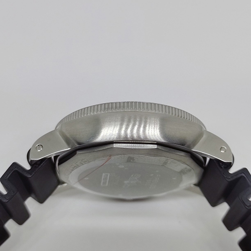 パネライコピー SUBMERSIBLEスニークシリーズ直径47 mm厚さ15 mm自動巻きムーブメント 腕時計