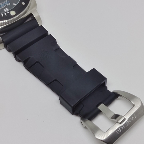 パネライコピー SUBMERSIBLEスニークシリーズ直径47 mm厚さ15 mm自動巻きムーブメント 腕時計