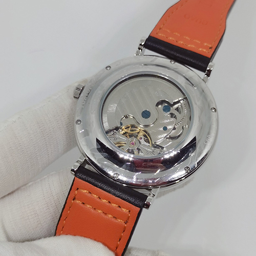 IWC コピー ローマ数字インデックスカーフレザーストラップ自動巻ムーブメント 人気腕時計