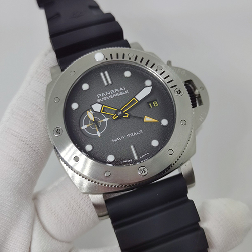 パネライコピー 強化ミネラルガラス自動機械式ムーブメント 腕時計 PAM01323