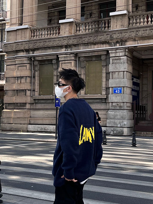 ランバンニットセータースーパーコピー Lanvin バットマンロゴのニットセーター