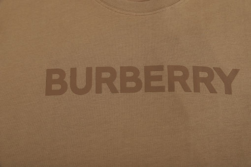 バーバリー半袖Tシャツスーパーコピー BURBERRY ベーシックロゴ半袖Tシャツ