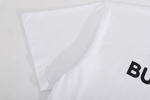 バーバリー半袖Tシャツスーパーコピー BURBERRY ベーシックロゴ半袖Tシャツ