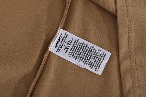 バーバリー半袖Tシャツスーパーコピー  BURBERRY ベーシックロゴ半袖Tシャツ