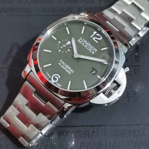 パネライコピー  ステンレス鋼ストリップ 直径44 mm  防水 人気腕時計