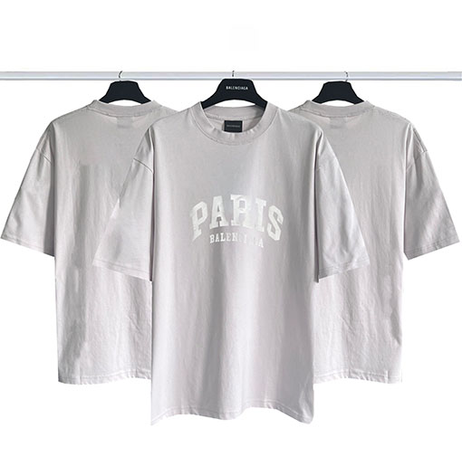 バレンシアガ 半袖Tシャツスーパーコピー 胸元にPARISプリントのショートスリーブ