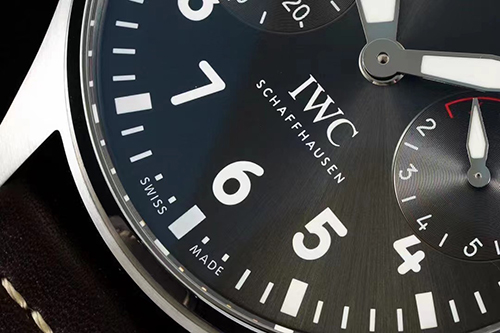 IWC コピー オリジナルの折りたたみバックル裏蓋デザイン メンズ ウォッチ 時計