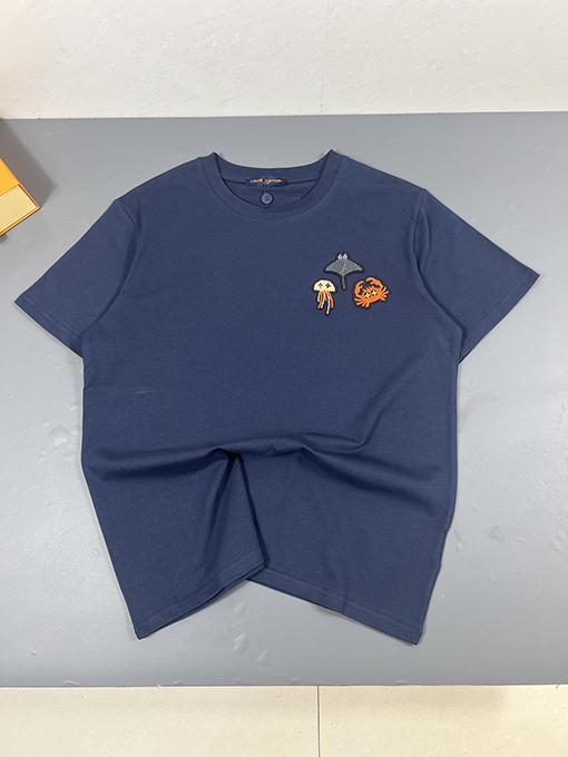 ヴィトン 半袖Tシャツ スーパーコピー Louis Vuitton 海の心 パッチ付き短袖Tシャツ