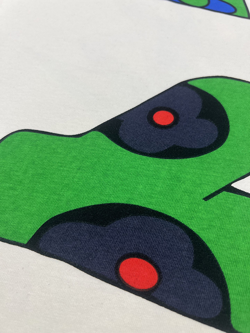 ヴィトン  半袖Tシャツ ヨーロッパランウェイ フレーム  Louis Vuitton 柄炎柄半袖Tシャツ