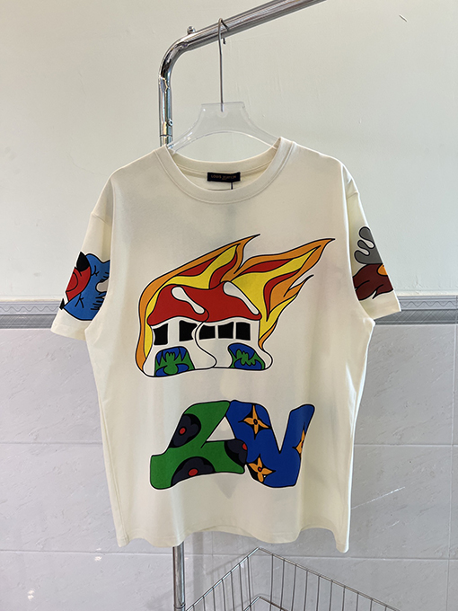 ヴィトン  半袖Tシャツ ヨーロッパランウェイ フレーム  Louis Vuitton 柄炎柄半袖Tシャツ