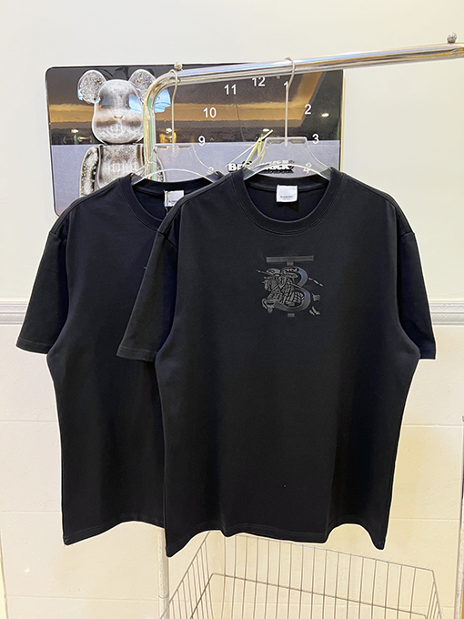 バーバリー TB 半袖Tシャツ スーパーコピー BURBERRYプリント半袖Tシャツメンズファッション
