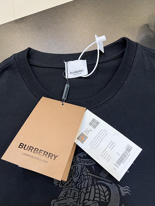バーバリー TB 半袖Tシャツ スーパーコピー BURBERRYプリント半袖Tシャツメンズファッション