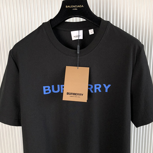 バーバリー半袖Tシャツ スーパーコピー BURBERRYクラシックな文字プリント半袖Tシャツ
