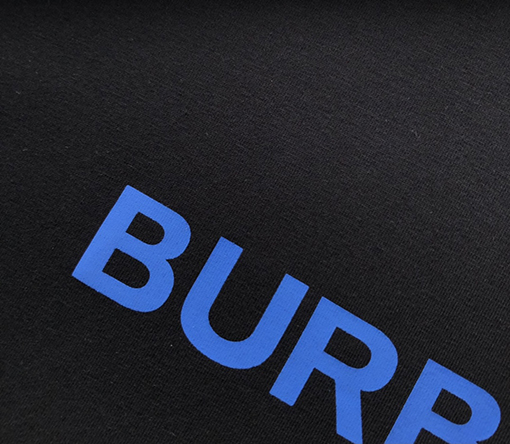 バーバリー半袖Tシャツ スーパーコピー BURBERRYクラシックな文字プリント半袖Tシャツ
