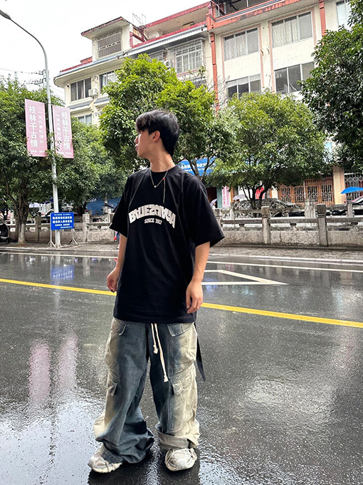 バレンシアガ 半袖Tシャツ スーパーコピー  BALENCIAGA レタリング刺繍ラウンドネック半袖Tシャツ