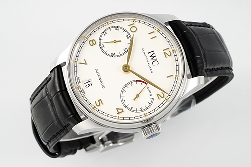 IWCスーパーコピー  防水 牛革とIWCオリジナルレベルの折りたたみバックル メンズ 時計