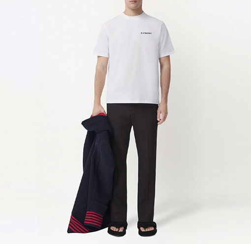バーバリー 半袖Tシャツ スーパーコピー レターバッジ半袖TシャツBURBERRY シンプルなクラシックなデザイン