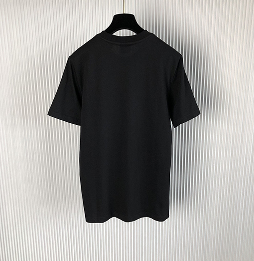 バーバリー 半袖Tシャツ スーパーコピー レターバッジ半袖TシャツBURBERRY シンプルなクラシックなデザイン