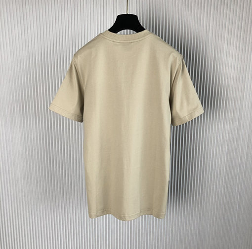 バーバリー 半袖Tシャツ スーパーコピー レターバッジ半袖TシャツBURBERRY シンプルなクラシックなデザイン