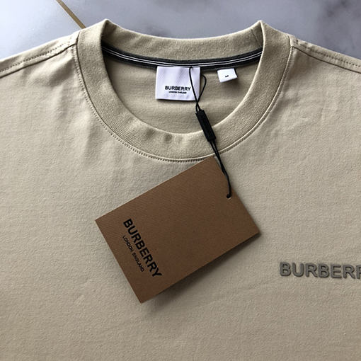 バーバリー 半袖Tシャツ スーパーコピー レターバッジ半袖TシャツBURBERRY シンプルなクラシックなデザイン