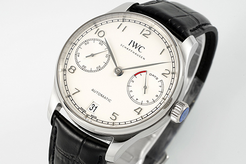 IWCコピー 牛革とIWCオリジナルレベルの折りたたみバックル 大人気商品 時計