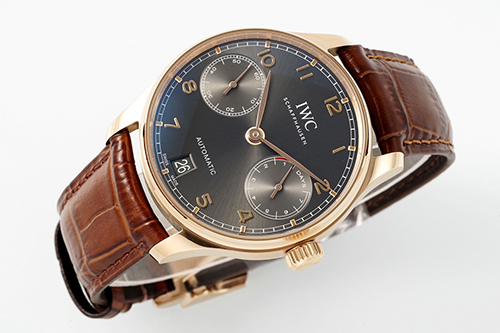 IWCスーパーコピー 防水 文字盤 サファイアミラー 機能性良い メンズ時計