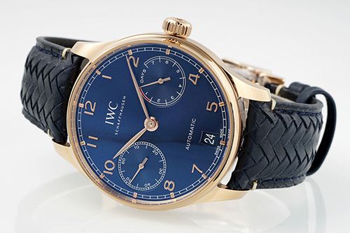 IWCスーパーコピー 牛革ベルト付きメンズウォッチ 新作 人気 スイス時計 メンズ